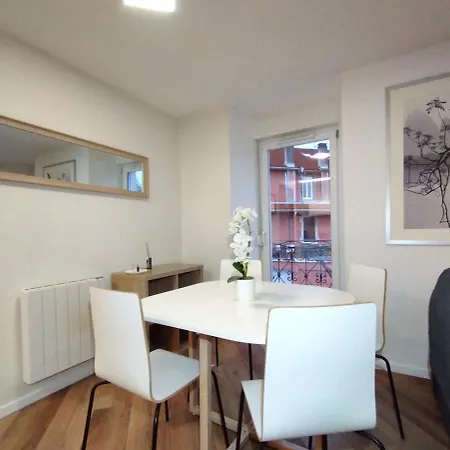 Jaures 3 - Proche Gare Apartment *